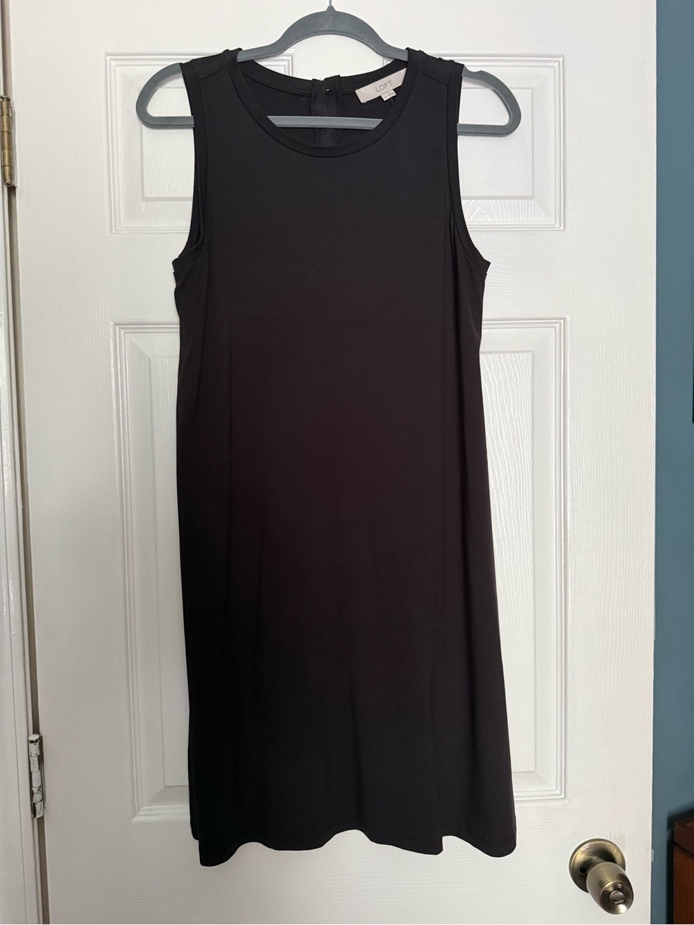 LOFT Black Sleeveless Midi Shift Dress